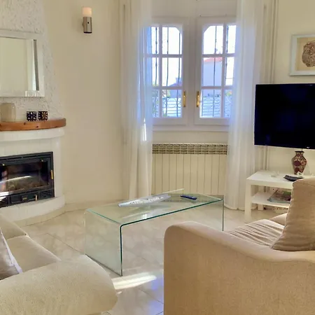 Antonia Con Piscina Privada Ac Y Wifi Chalet Tarragona